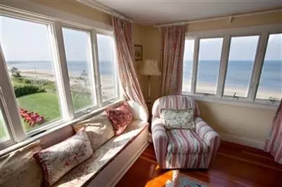 11 Phillips Rd, Sagamore Beach, MA 02562 photo 15