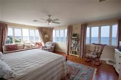 11 Phillips Rd, Sagamore Beach, MA 02562 photo 14