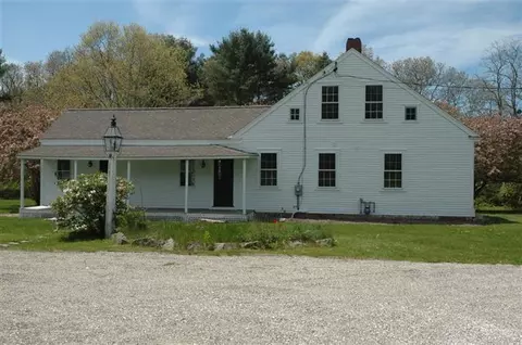 143 Shore Rd, Bourne, MA 02532 photo 2