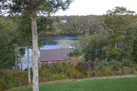 17 Preakness Ln, Mashpee, MA 02649 photo 3
