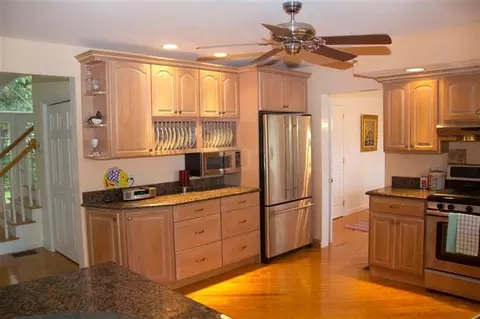 17 Preakness Ln, Mashpee, MA 02649 photo 7