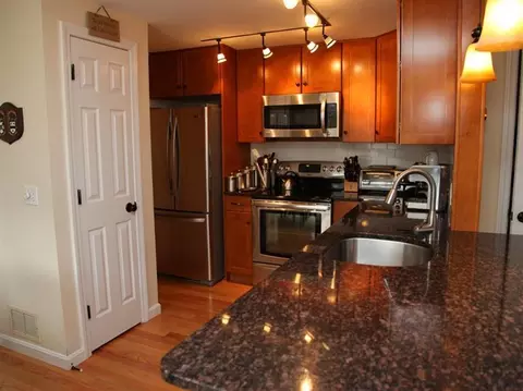 1160 Phinneys Ln #4A, Centerville, MA 02632 photo 7