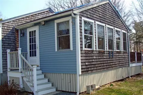 33 Devonshire Dr, Mashpee, MA 02649 photo 9
