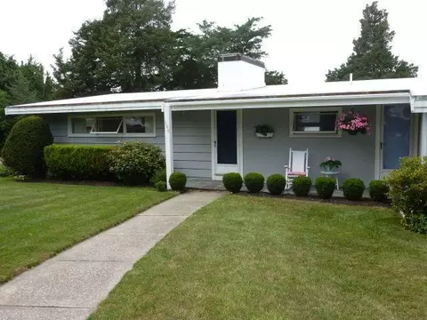 100 Cedar Point Dr, Pocasset, MA 02559 photo 5