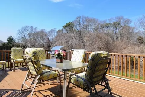 141 Elliott Rd, Centerville, MA 02632 photo 5