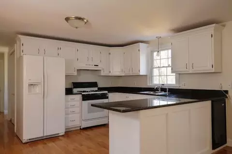 141 Elliott Rd, Centerville, MA 02632 photo 9