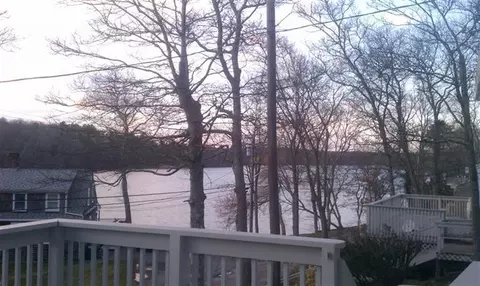 29 East Rd, Mashpee, MA 02649 photo 1