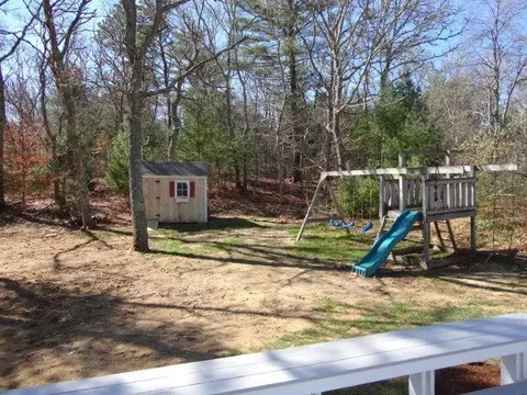11 Hemlock Dr, Mashpee, MA 02649 photo 17