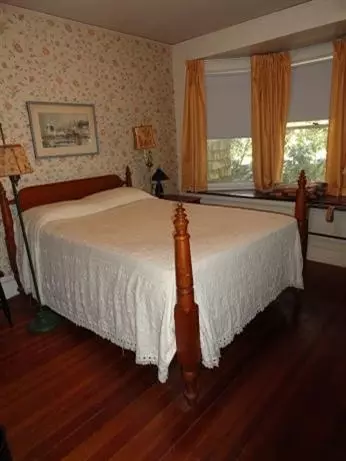 91 Nickerson Rd, Cotuit, MA 02635 photo 4