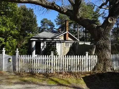 91 Nickerson Rd, Cotuit, MA 02635 photo 1