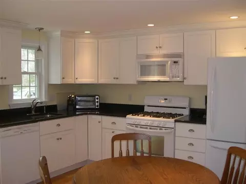 60 Wampanoag Ave, Mashpee, MA 02649 photo 4