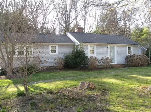 73 Holly Ln, Centerville, MA 02632 photo 1