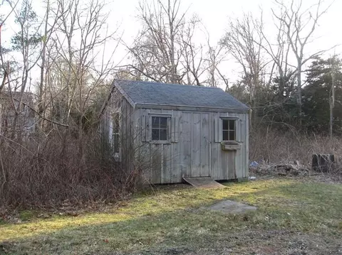 73 Holly Ln, Centerville, MA 02632 photo 3