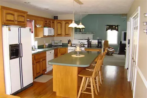 3 Lancaster Ln, Bourne, MA 02532 photo 6