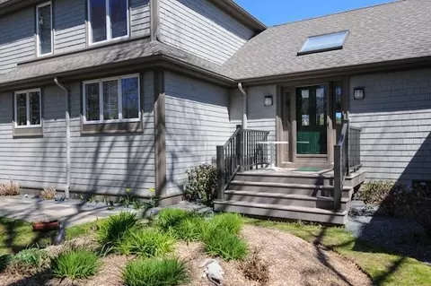 8 Capstan Cir, Mashpee, MA 02649 photo 6