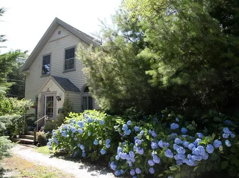 64 Park Ave, Centerville, MA 02632 photo 2