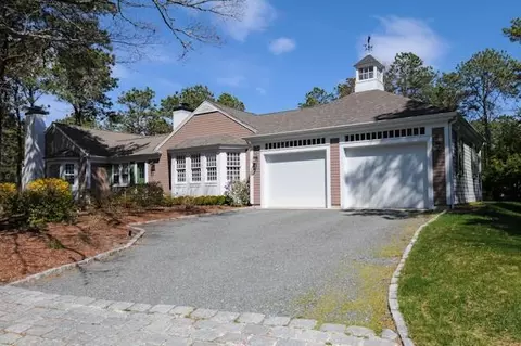 448 Cotuit Bay Dr, Cotuit, MA 02635 photo 4