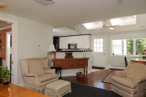 448 Cotuit Bay Dr, Cotuit, MA 02635 photo 10