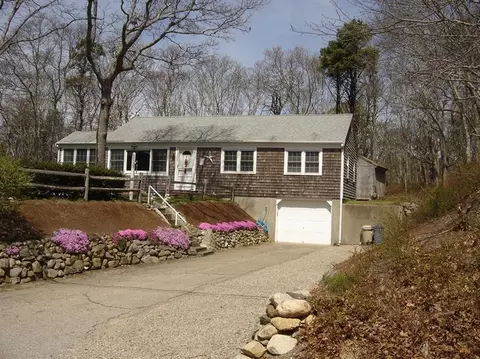 20 Kidds Hill Rd, Barnstable, MA 02630 photo 1