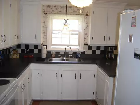 20 Kidds Hill Rd, Barnstable, MA 02630 photo 4