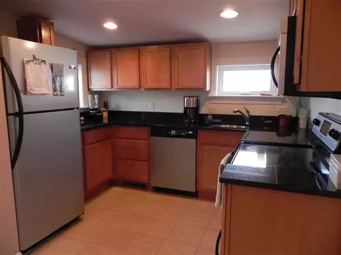 11 Upham St, Wareham, MA 02571 photo 5