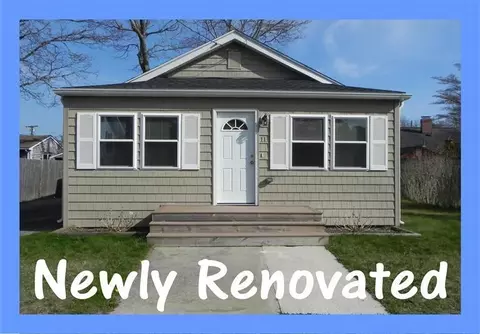 11 Upham St, Wareham, MA 02571 photo 1