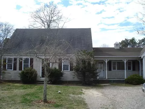 25 Guy Ln, Hyannis, MA 02601 photo 1