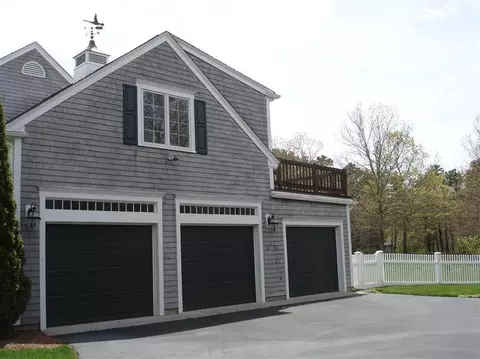 126 Flume Ave, Marstons Mills, MA 02648 photo 7