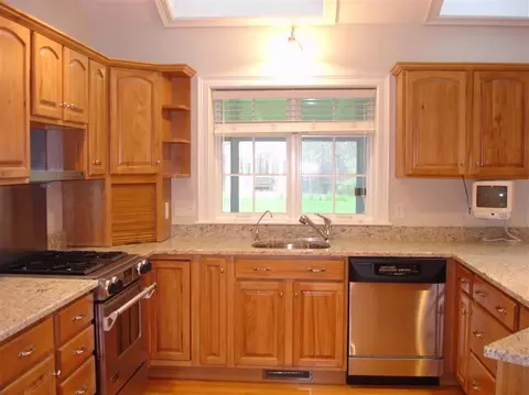 126 Flume Ave, Marstons Mills, MA 02648 photo 10
