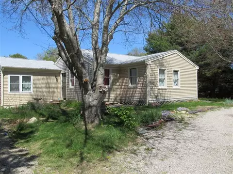 290 Race Ln, Marstons Mills, MA 02648 photo 2