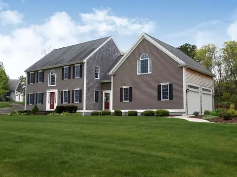 3 Penelope Rd, Bourne, MA 02532 photo 1