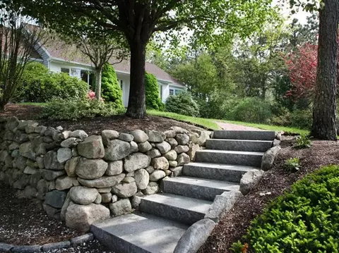 24 Cotuit Bay Dr, Cotuit, MA 02635 photo 2