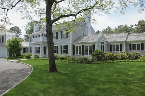 95 Pineleigh Path, Osterville, MA 02655 photo 2