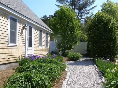 100 Trout Brook Rd, Cotuit, MA 02635 photo 2