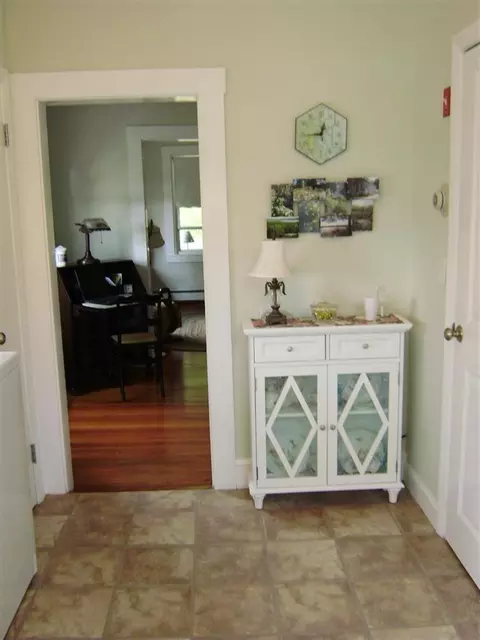 233 Shore Rd, Bourne, MA 02532 photo 8