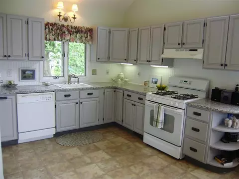 233 Shore Rd, Bourne, MA 02532 photo 3