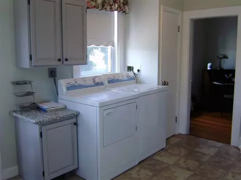 233 Shore Rd, Bourne, MA 02532 photo 9
