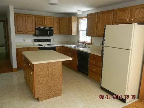 4 Olde Forge Ln, Bourne, MA 02532 photo 4