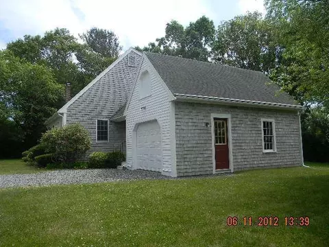 4 Olde Forge Ln, Bourne, MA 02532 photo 3