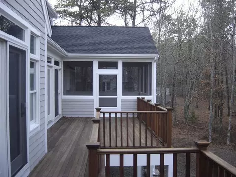 39 Hook Dr, Mashpee, MA 02649 photo 6