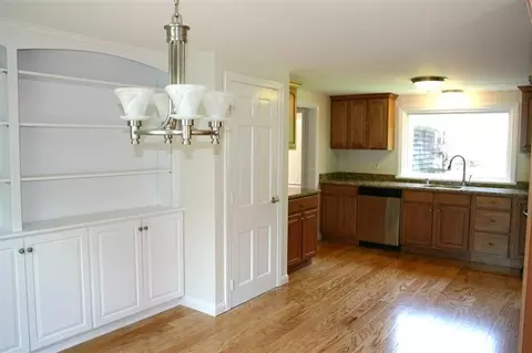 38 Leonard Rd, Hyannis, MA 02601 photo 11