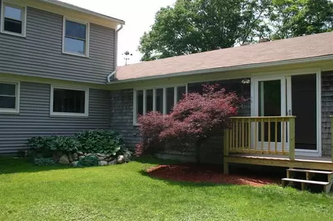 38 Leonard Rd, Hyannis, MA 02601 photo 5