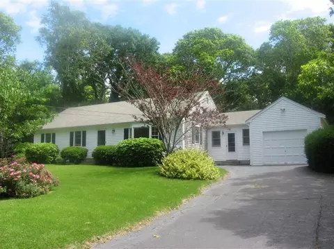 120 Sterling Rd, Hyannis, MA 02601 photo 1
