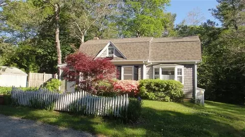 703 Main St, Cotuit, MA 02635 photo 15