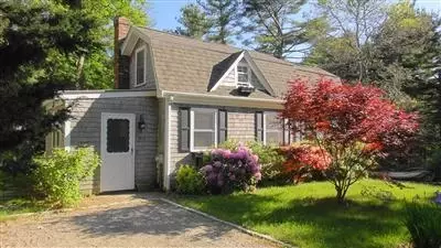 703 Main St, Cotuit, MA 02635 photo 1