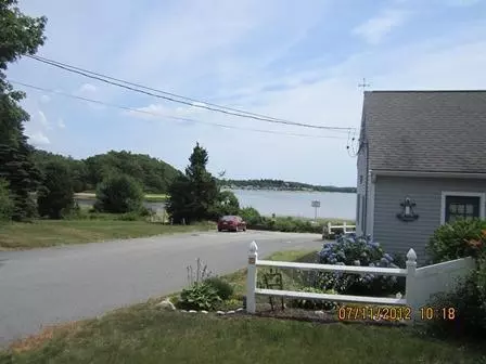 21 Hiawatha Rd, Buzzards Bay, MA 02532 photo 2