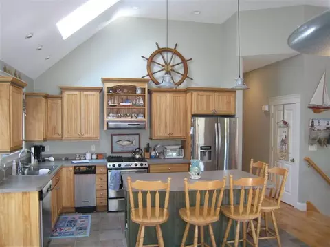 11 Nehoiden Rd, Mashpee, MA 02649 photo 4