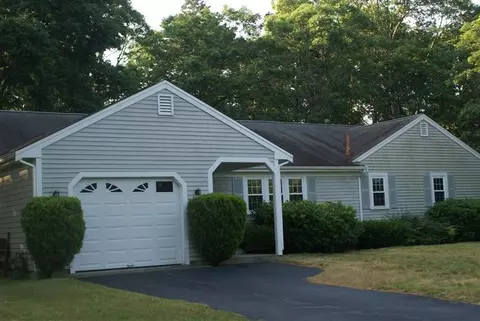 56 Foxglove Rd, Centerville, MA 02632 photo 1