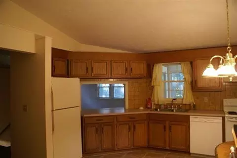 56 Foxglove Rd, Centerville, MA 02632 photo 3