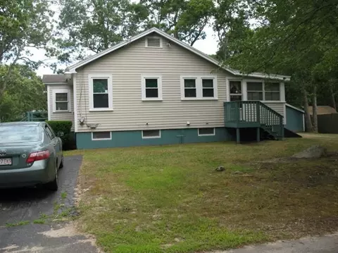 8 Twenty-first St, Wareham, MA 02558 photo 2